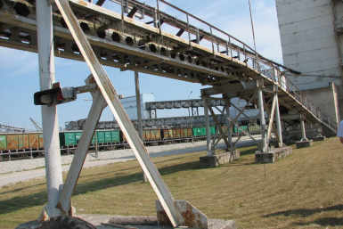 Estonia kaevanduse amortiseerunud tootmishoonete ja rajatiste lammutamine.